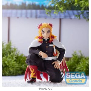 "Figura de Kyojuro Rengoku de 12 cm en pose relajada, basada en el anime Kimetsu no Yaiba."