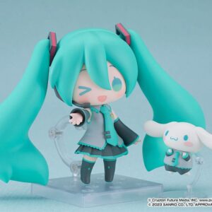 Figura Nendoroid de Hatsune Miku Cinnamoroll Collaboration Ver. de 10 cm, con diseño inspirado en Cinnamoroll, accesorios intercambiables y acabados detallados. minami shop