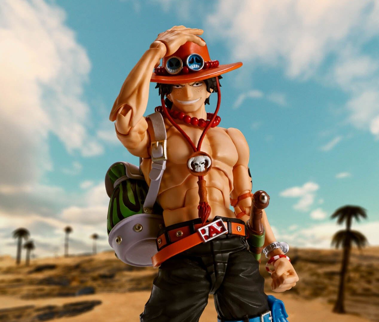 Figura de Portgas D. Ace -Fire Fist- Version S.H. Figuarts de Tamashii Nations, basada en "One Piece", disponible en Minami Shop con accesorios y efectos exclusivos.