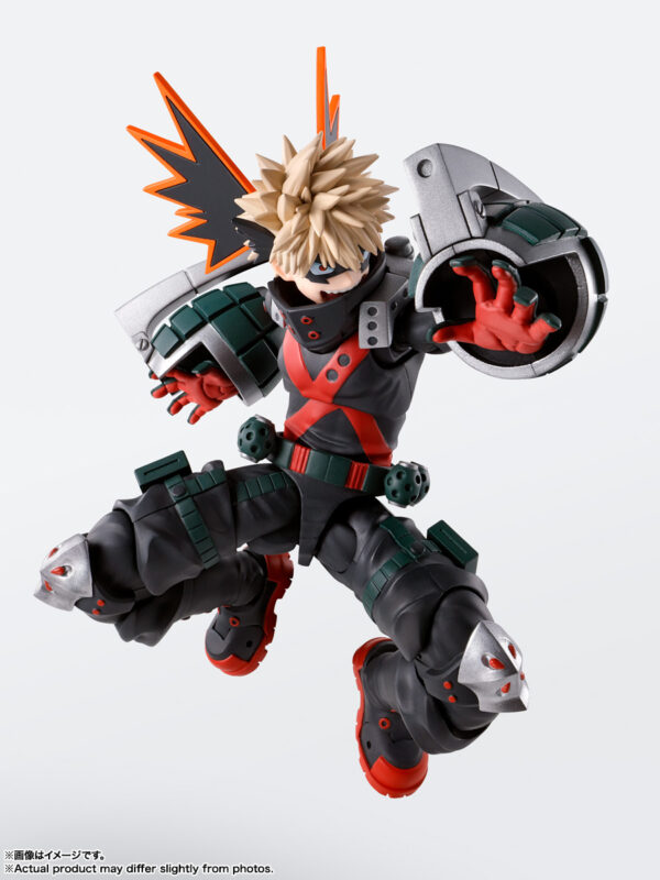 Figura de Katsuki Bakugo S.H. Figuarts de Tamashii Nations, basada en "My Hero Academia", disponible en Minami Shop con manos, expresiones faciales y efectos de explosión.