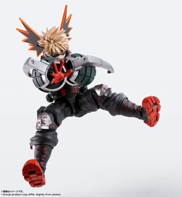 Figura de Katsuki Bakugo S.H. Figuarts de Tamashii Nations, basada en "My Hero Academia", disponible en Minami Shop con manos, expresiones faciales y efectos de explosión.