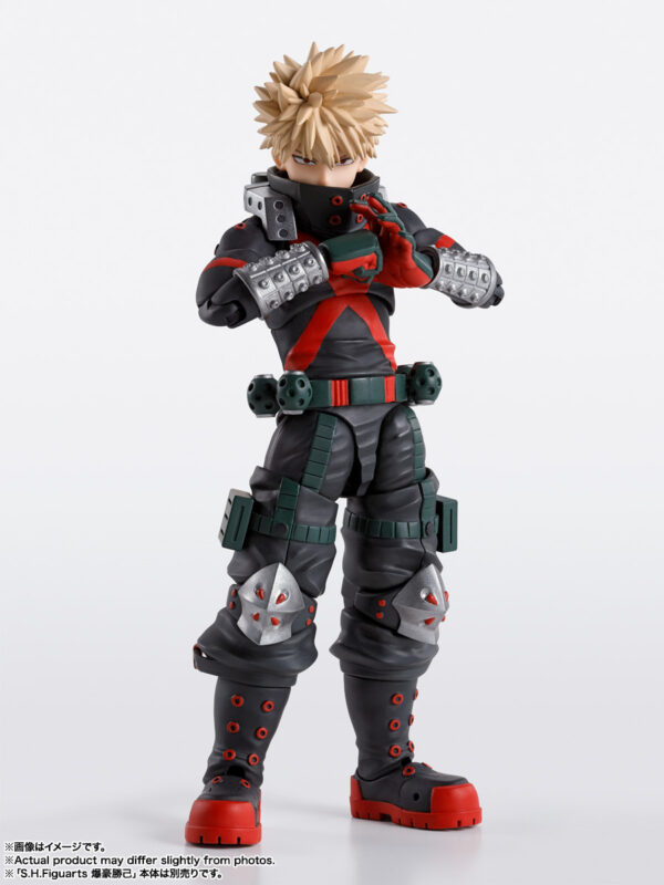 Set de piezas opcionales para figuras de Izuku Midoriya y Katsuki Bakugo S.H. Figuarts de Tamashii Nations, disponible en Minami Shop. Incluye manos, efectos y equipo Strafe Panzer.