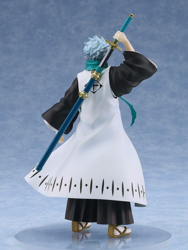 Figura de Toshiro Hitsugaya de 16 cm de la colección Pop Up Parade de Good Smile Company, con uniforme de shinigami y su espada Hyorinmaru, basada en Bleach.